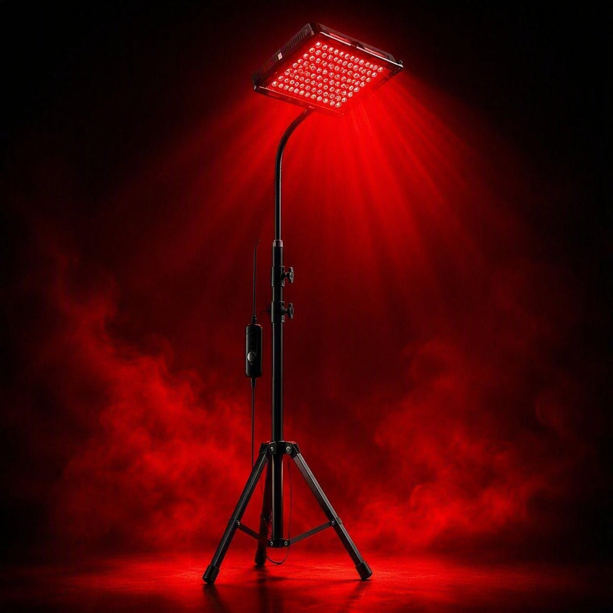 RD96 Pro Red Light Therapy Lamp - Solux